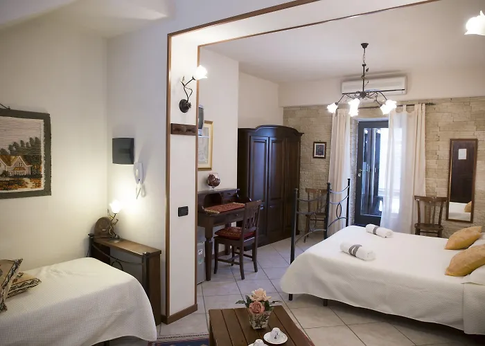 Bed and Breakfast Casa Al Centro Storico 3*
